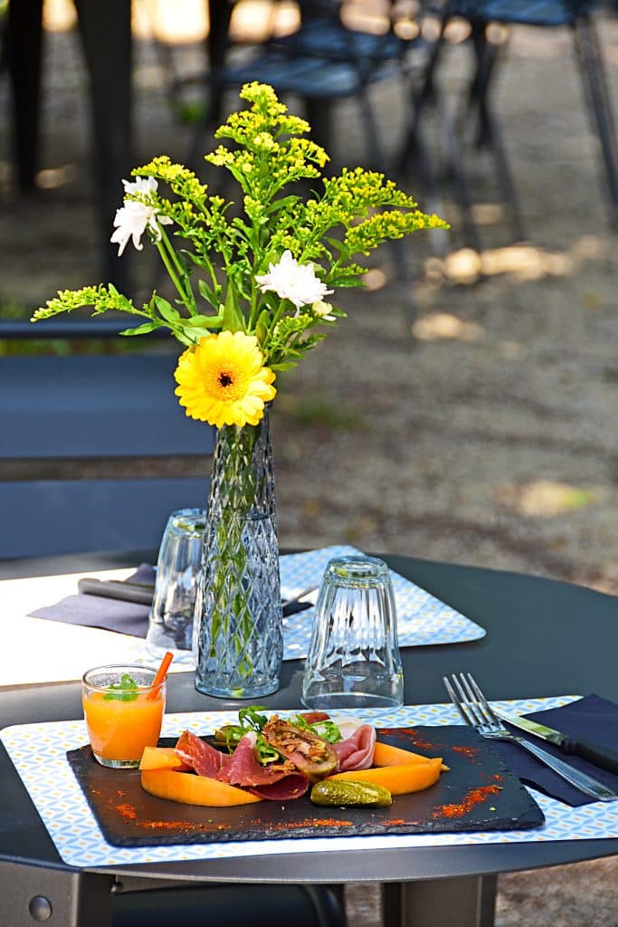 table restaurant camping ardèche