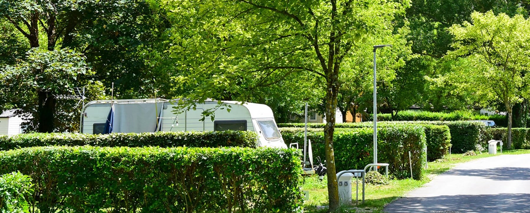 Emplacement camping caravane Ardèche